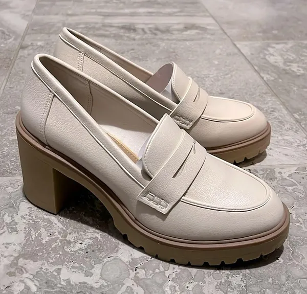 Dolce Vita JayJay Block Heel Lug-Sole Penny Loafers, Ivory Size 11 New in Box - Image 2