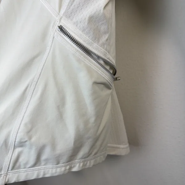 Lululemon women's 10 Run Dash Pullover Quarter Zip White Mesh Pockets athletic - Image 2
