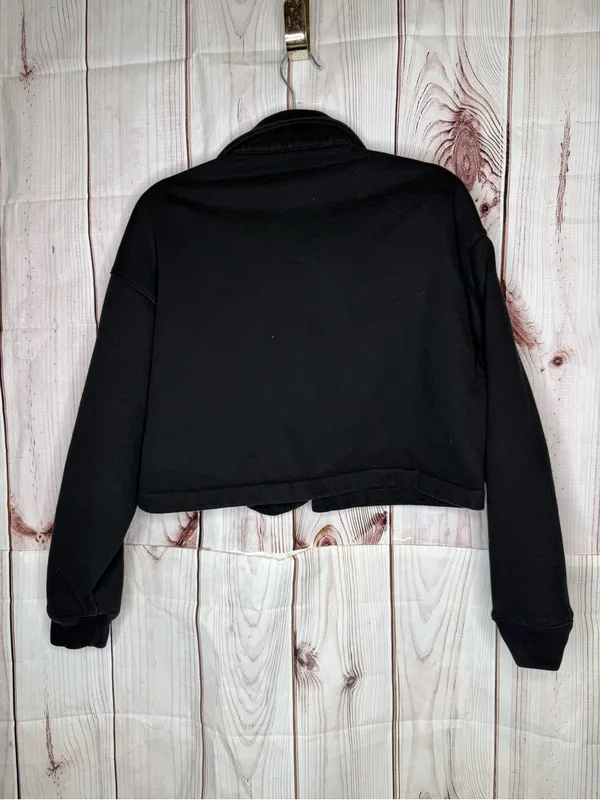 Alo - Renown Cropped Button-Up Pullover - Image 3