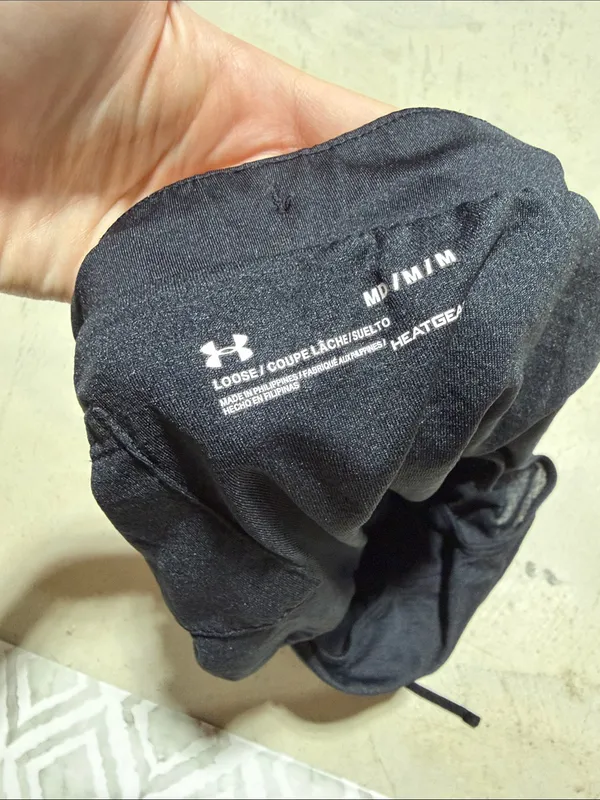 Under Armour Black Women’s Athletic Running Shorts loose medium - Image 8