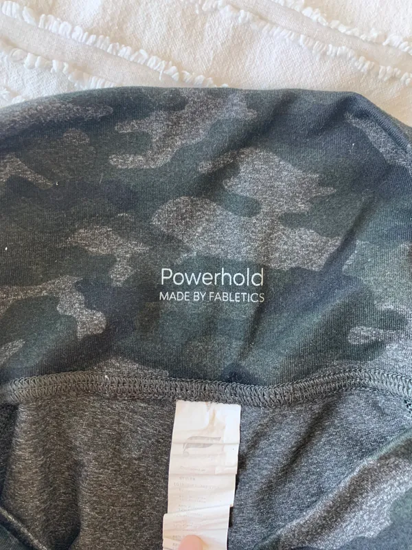 Fabletics Camo Leggings - Image 4