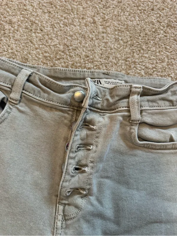 Zara Jeans - Image 2