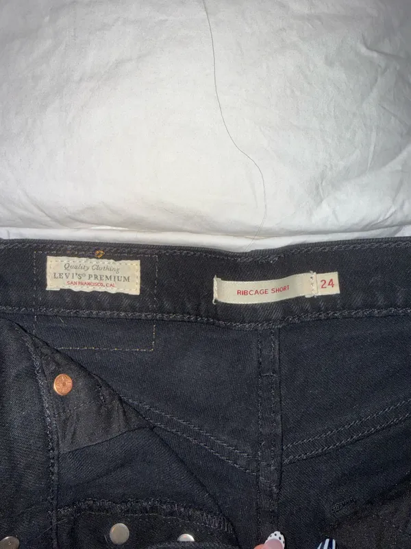 Levi’s Ribcage Shorts Denim - Image 3