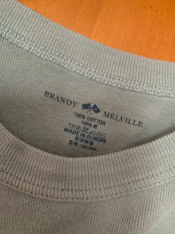 Brandy Melville baby tee - Image 5