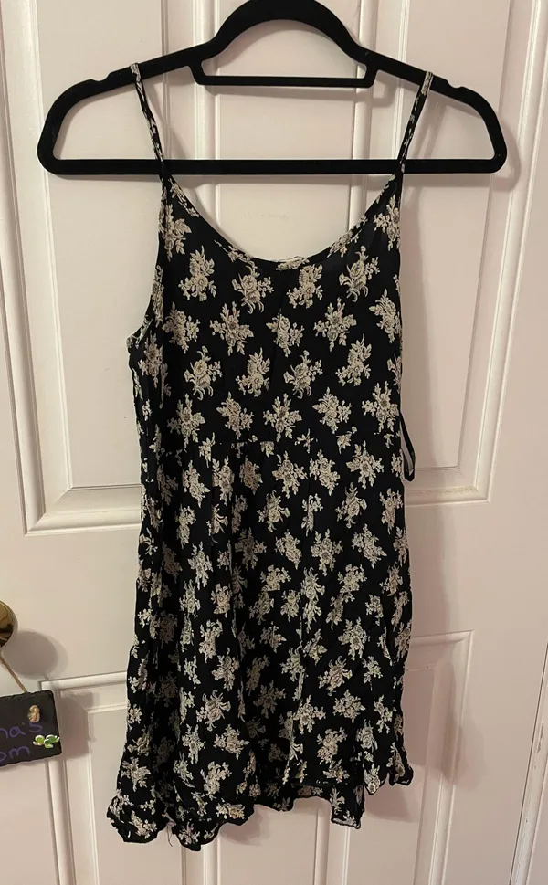 Black Dress With White Flowers - Image 2