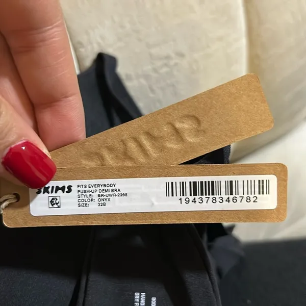 SKIMS fits (B24) everybody push up Demi bra size 32B nwt (2295) - Image 5