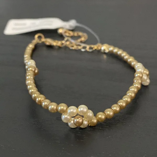 Urban Outfitters Beaded Floral Bracelet NWOT - Image 2