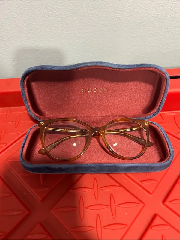 Gucci Women's Brown Tortoiseshell Optical Glasses in Branded Case frame and case - Image 2