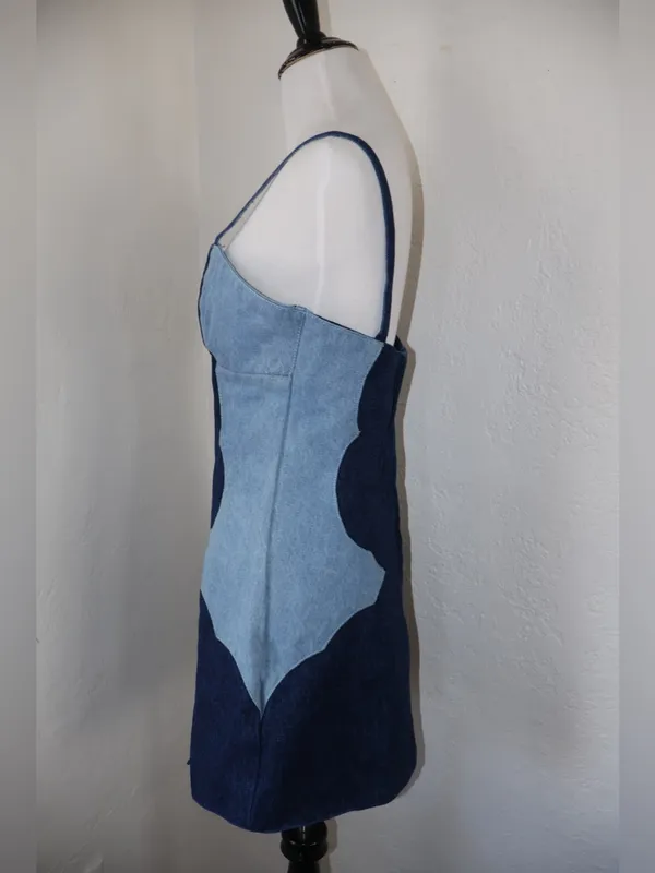 Understated Leather Two-Tone Scalloped Denim Mini Dress small - Image 4