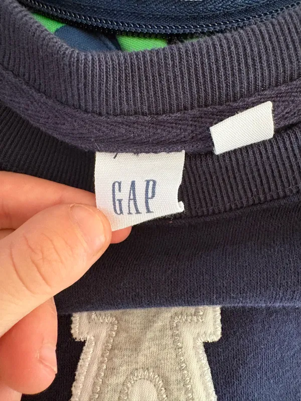 Gap navy crewneck  - Image 5