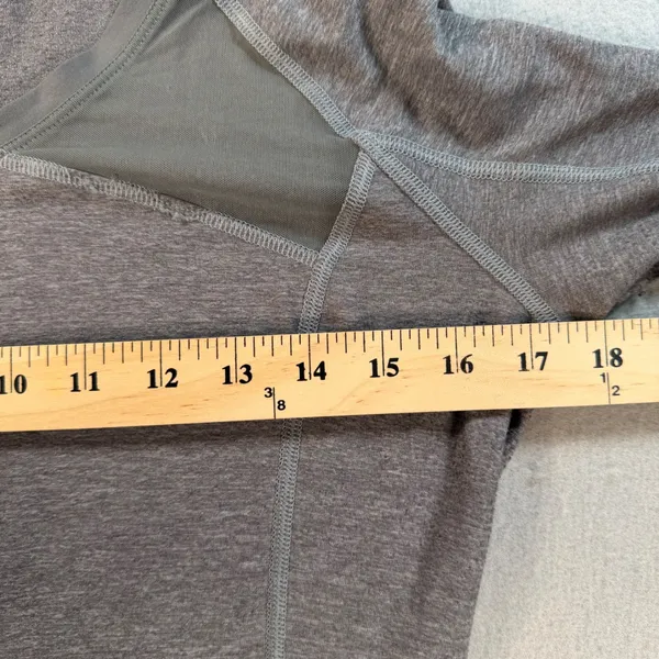 Lululemon Gray Long Sleeve Running Top Mesh Panels Back Pocket Wheel Graphic - Image 6