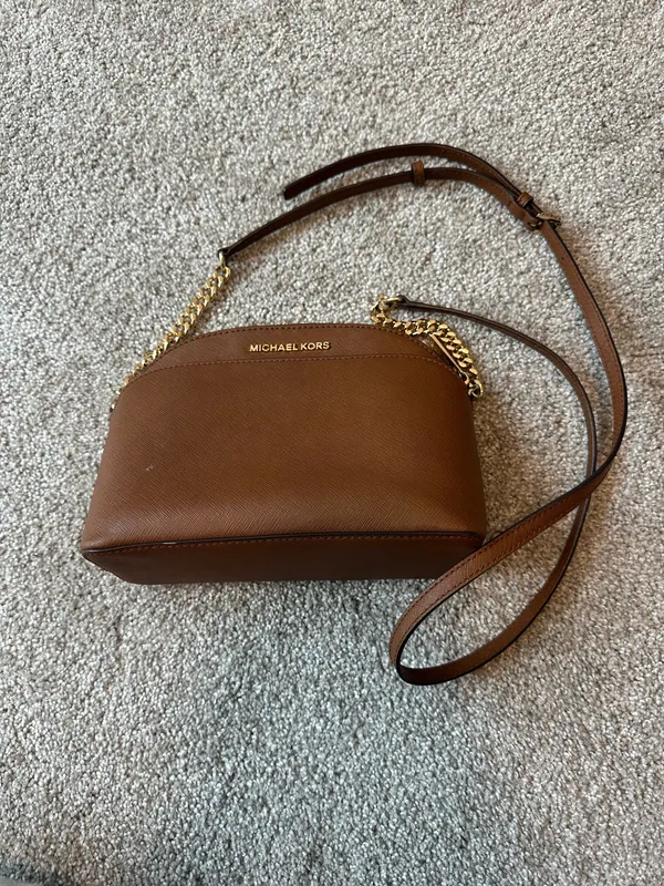Michael Kors Crossbody Purse Leather Brown - Image 2