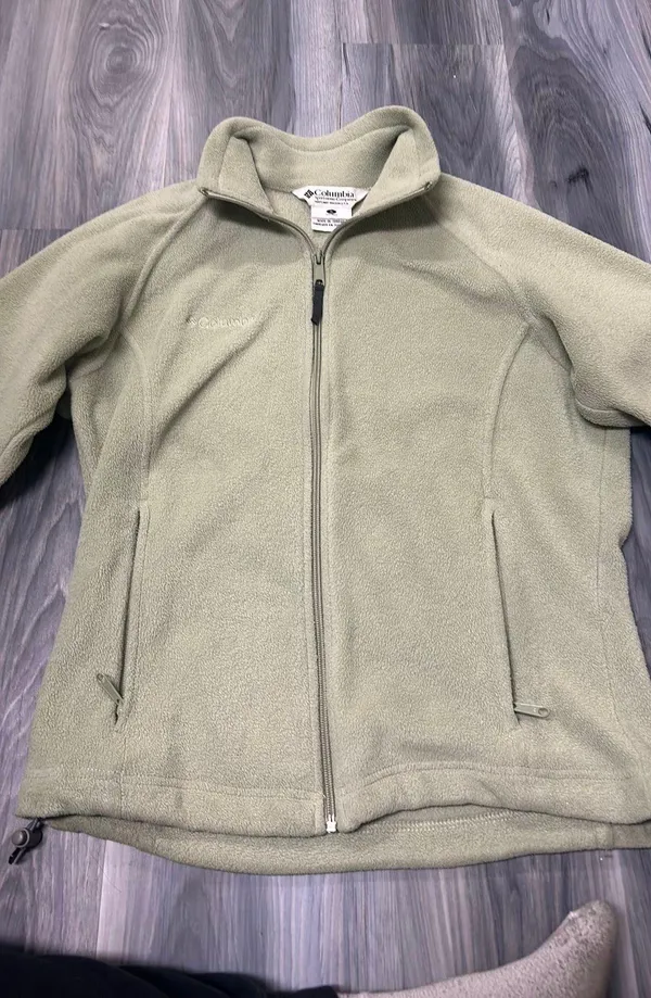Columbia Light Green Zip Up - Image 2