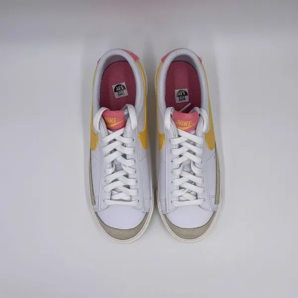 Nike Blazer Low ' 77 White Womens Shoes - Image 5