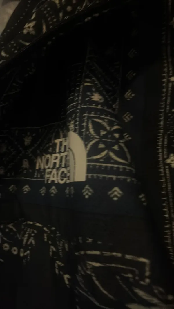 Navy fold up north face pullover  - Image 4