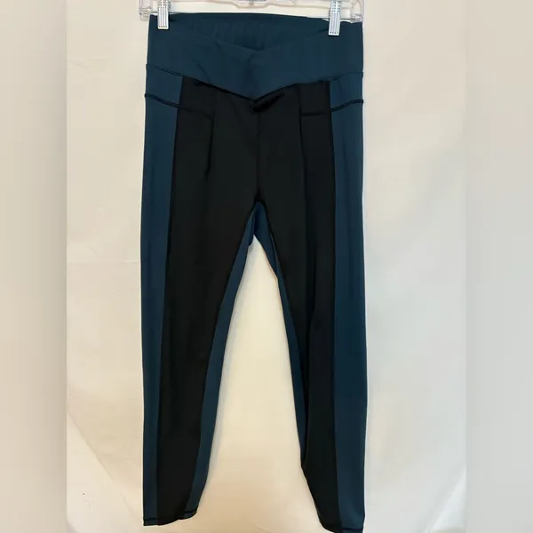 Free People Movement Rebel‎ Leggings Size Medium - Image 2
