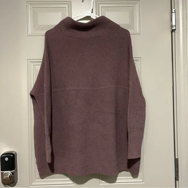 Free People XS Oversized Mauve Cowl Neck Sweater - Image 5