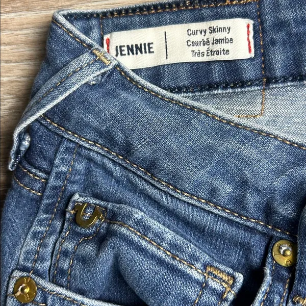 True Religion Curvy Skinny Big T Jennie Jeans Size 27 - Image 10