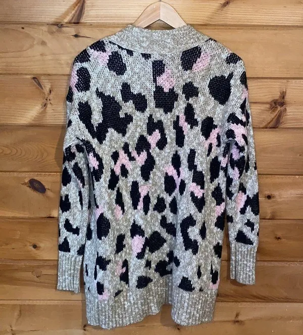 Mossimo tan cheetah oversized sweater Size M - Image 5