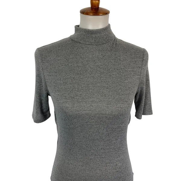 Trendy Mock Neck Open Back Grey Bodysuit Cutout Stretch Top Medium Y2K Aesthetic - Image 2
