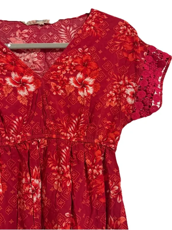 Red Floral Mini Dress with Lace Trim - Image 4