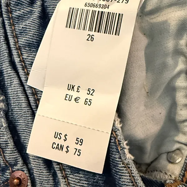 NWT Abercrombie & Fitch Curve Love The Mom High Rise Denim Jean Shorts - Image 5
