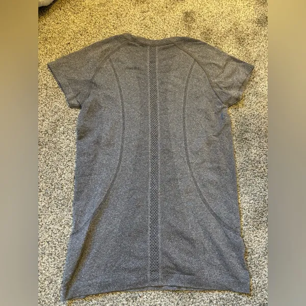 Lululemon Swiftly Tech Tee - Image 3