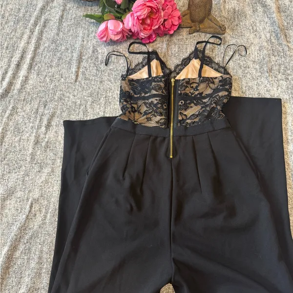 Express Black and Cream Lace Detail Top - Image 3