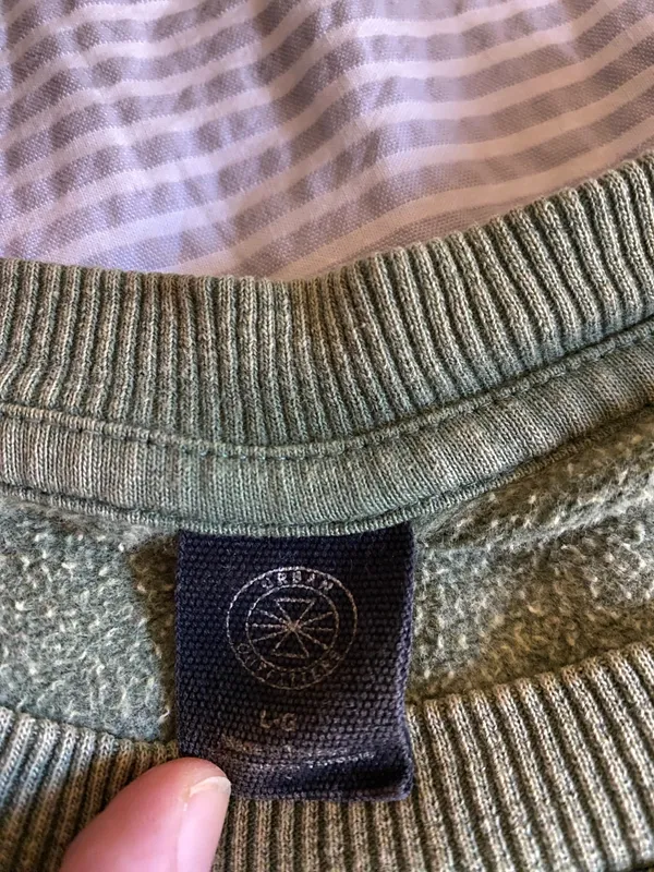 Urban Outfitters Crewneck Sweatshirt - Image 4