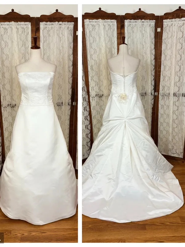 Gorgeous Vintage Y2K Paloma Blanca Strapless Satin Wedding Gown - Image 2