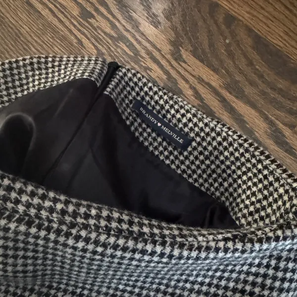 Brandy Melville wool gingham black and white checkered mini skirt - Image 4