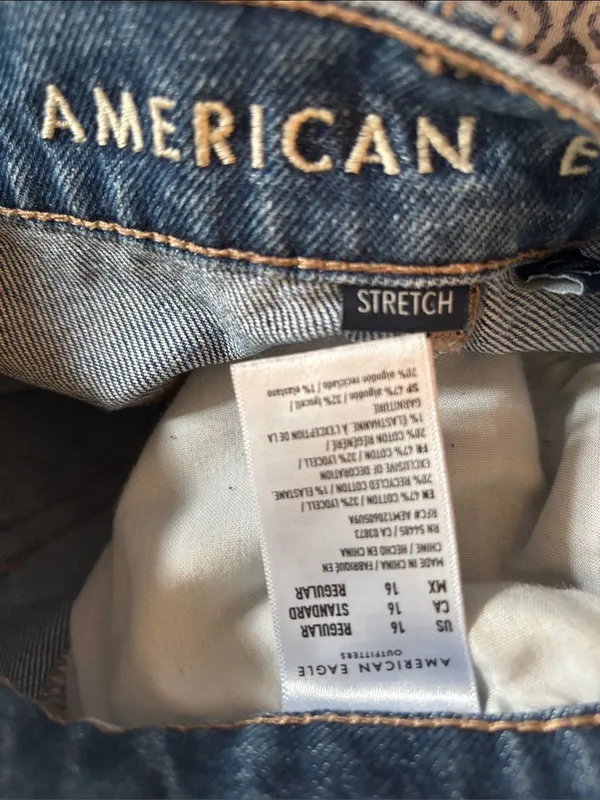 American Eagle High Rise Stovepipe Wide Leg Cuffed Jean 16X31” Stretch Med Blue - Image 7