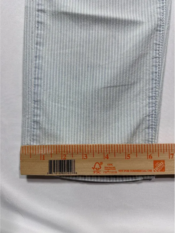 Levi’s Light Blue Pinstripe Boyfriend Jeans Size 30 - Comfy - Image 2