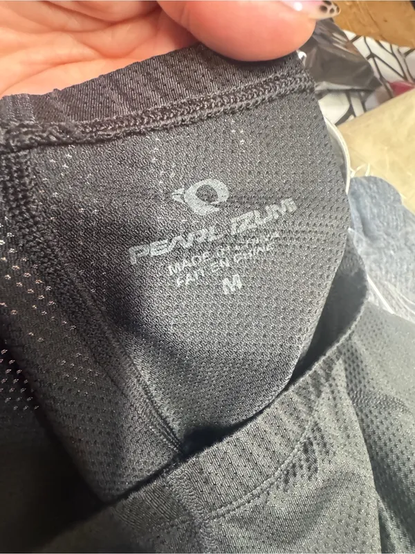 Pearl Izumi Black Mesh Cycling Shorts - M - Image 4