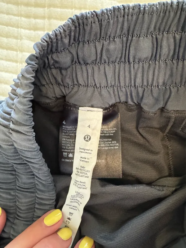 Lululemon High-Rise Hottie Hot Shorts 4 - Image 3