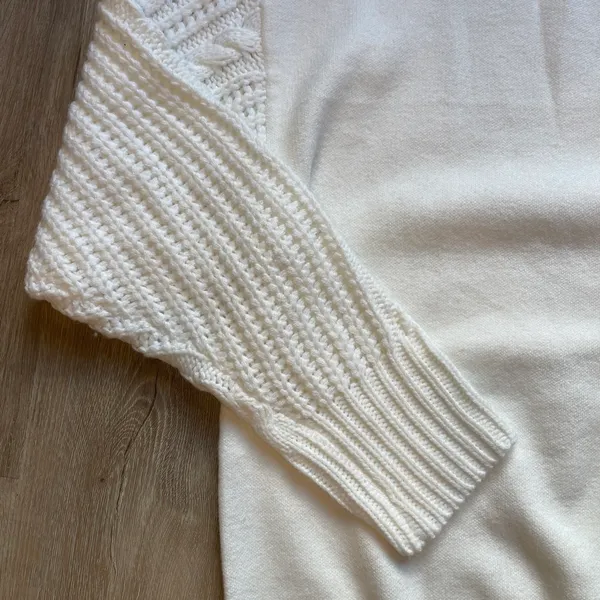 Women’s cream crew neck oversized sweater size M - Image 3