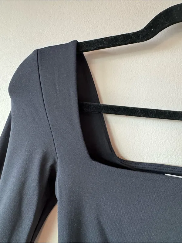 Babaton Aritzia Black Square Neckline Nylon Thong Bodysuit Size Small - Image 5