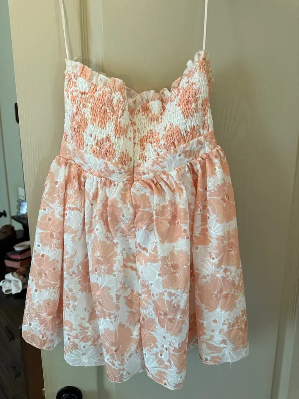 Boutique Semi-Formal Dress - Image 4