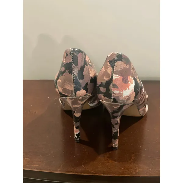 French Connection Heels Floral Neutral Tone Size 7.5 - Image 4