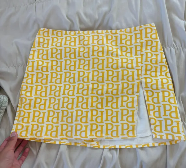 Yellow  Mini Slit Skirt - Image 3