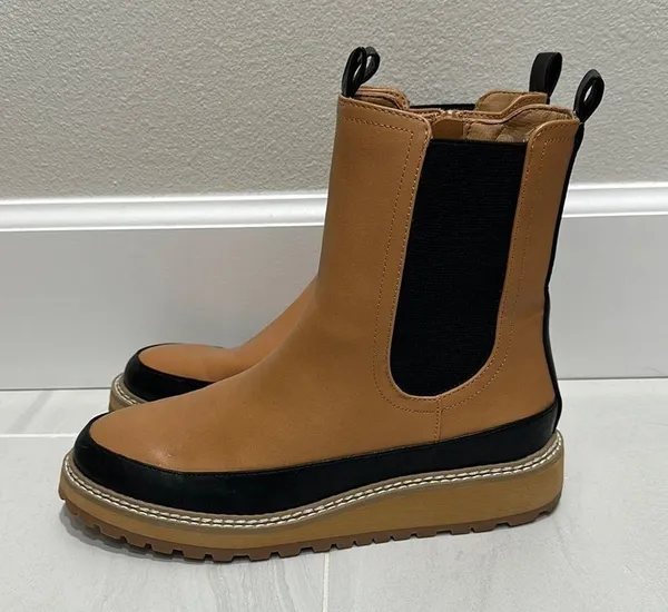 Universal Thread Tan and Black Women's Boots - Image 2