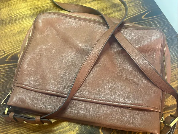 Fossil brown crossbody purse - Image 2