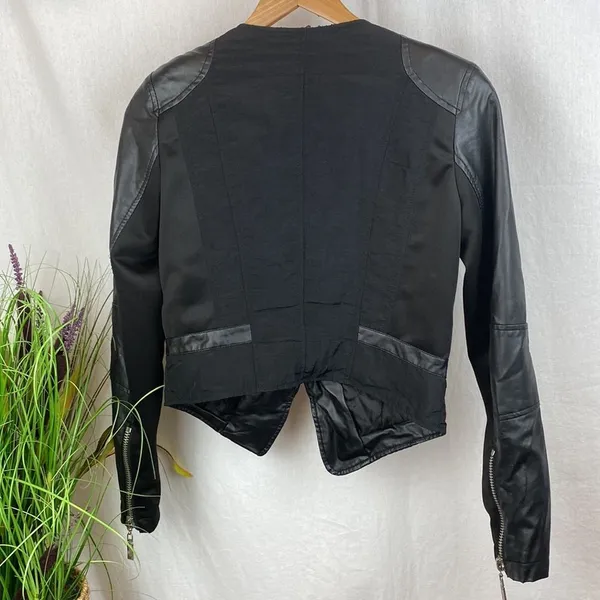 Cache Black Vegan Faux Leather Cropped Collarless Moto Zip Jacket XS - Image 3