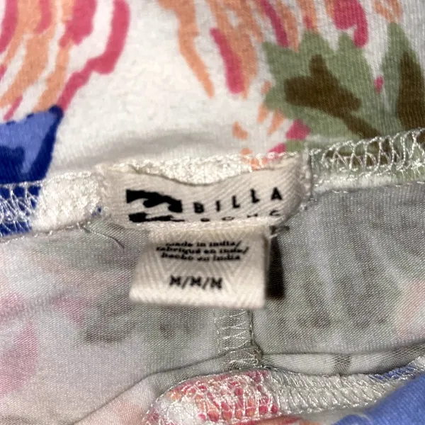 Women's BillaBong Floral Tropical Biker Shorts Medium - Image 3