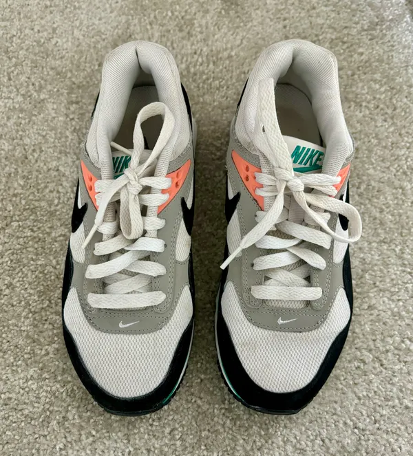 Nike Women’s Air Max Correlate - Image 2