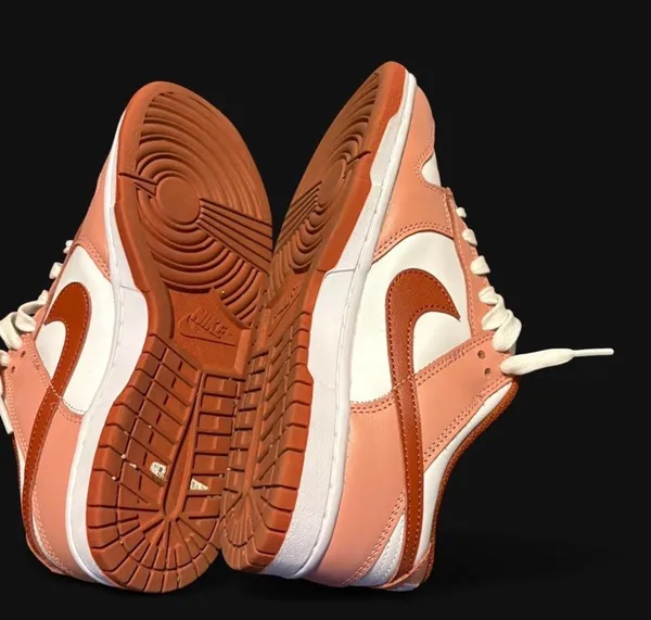 Nike Dunk Low - Image 4