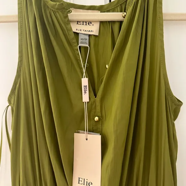 Elie Tahari Elegant Olive Green Women's Dress - Image 2