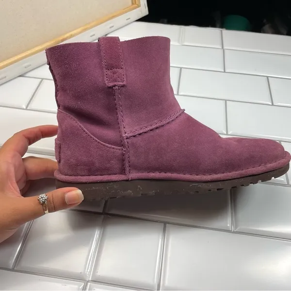 UGG Unlined Classic Mini PURPLE Treadlite BOOTS‎ - Image 3