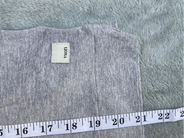 Vuori Halo Essential Hoodie Light Gray Heather Women's Minimalist Outdoor Size M - Image 8