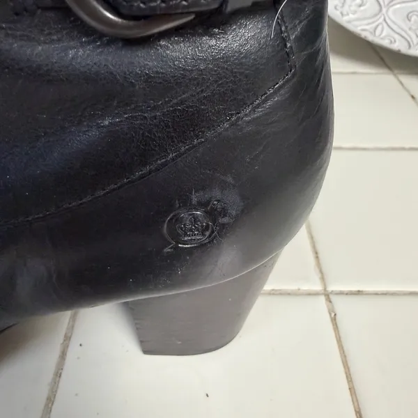Born Black Tall Leather Riding Boots Size 8.5 Womens Side Zipper - Image 2